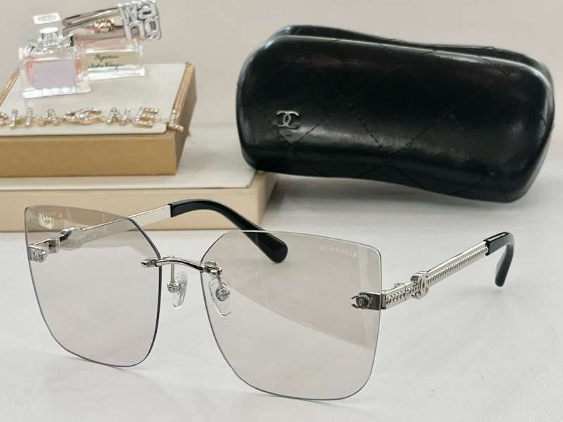 Picture of Chanel Sunglasses _SKUfw56601666fw